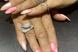 Smiley Nails