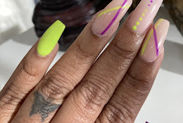 Marble Nails (10% OFF New Customers)