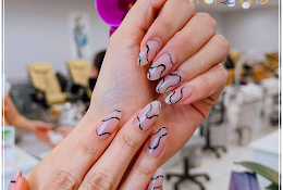 Happy Feet Nails and Spa 3