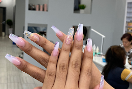 MIDTOWN NAIL LOUNGE