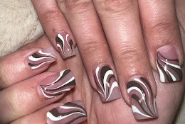 Queen Nail