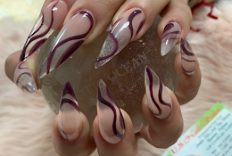 US Nails