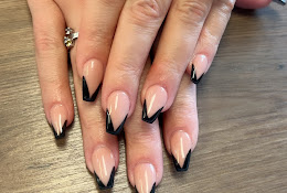 Sisley Nail 1 in Polaris (Award-winning salon)