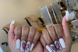 Vivi Nails